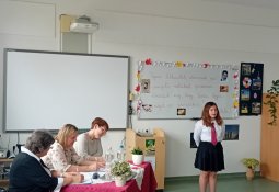 szavalo3