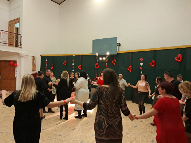 2fba2d23-df3d-4a22-8579-e12514033163