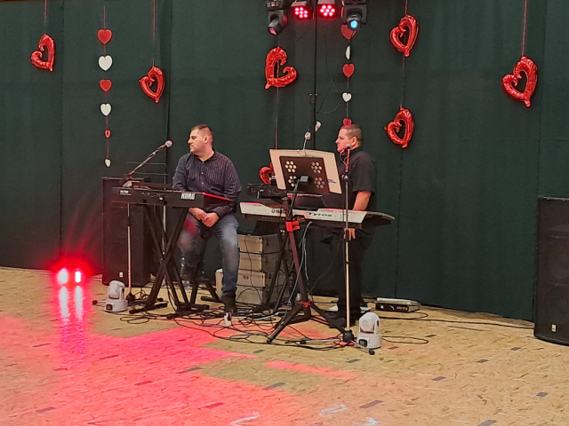 e0183fc0-c4fa-4832-83d6-12eb11b18797