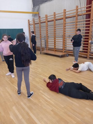 8d65b96d-f3b2-4e85-bc64-74ac08e6e234